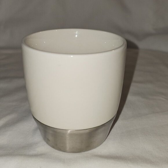 Starbucks Coffee 2006 White Mug Used - Picture 3 of 12